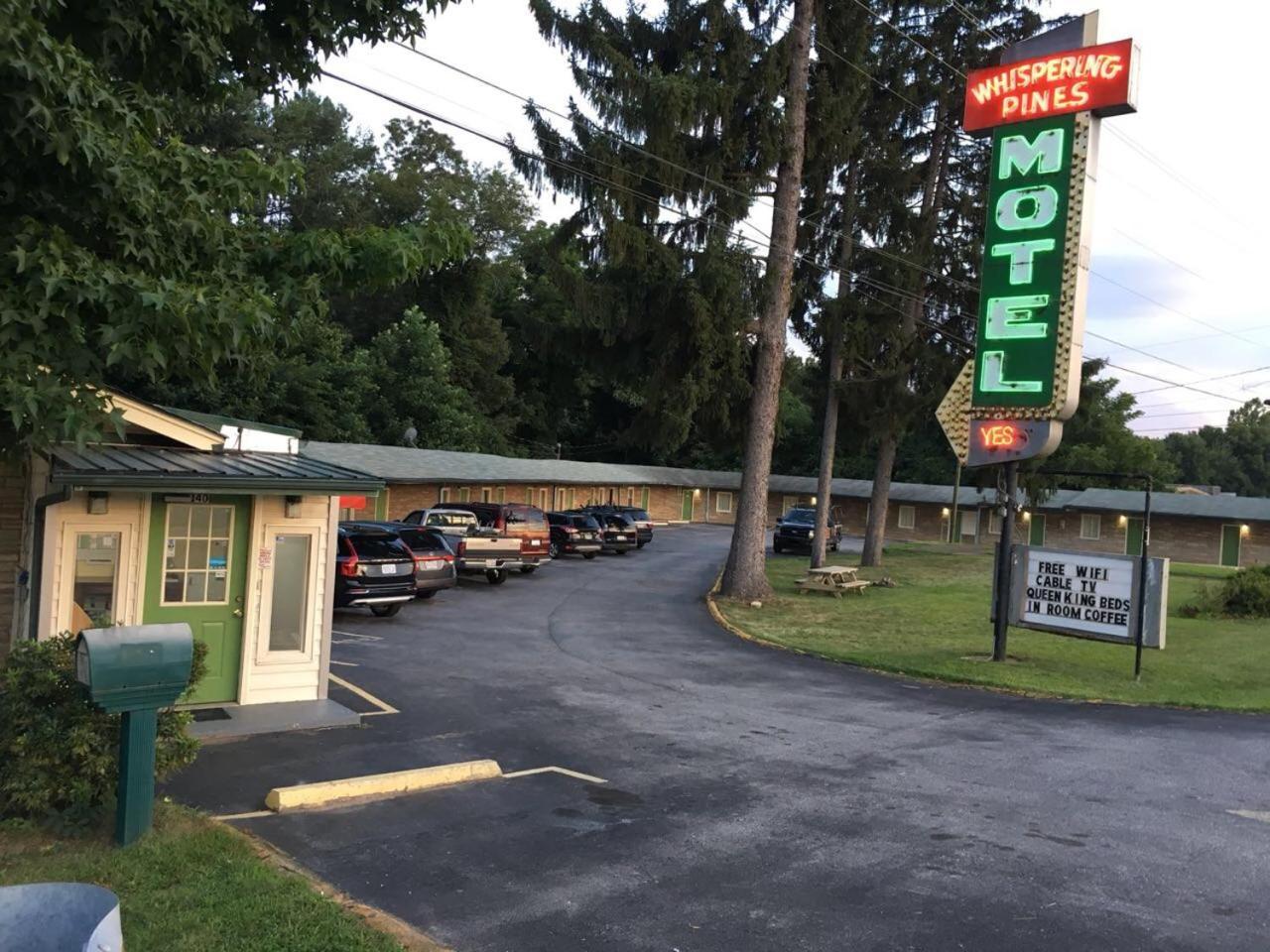 Whispering Pines Motel - Asheville Exterior photo